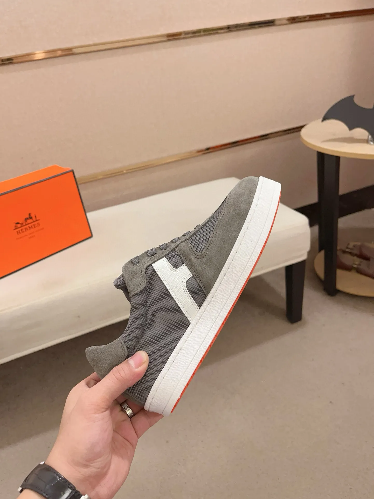 Men's clothing and shoes💰: 400💰《HERMES》【Classic Original Version】Hermès; Top 🔝 Purchasing Agency 🔍🔍Men's latest 🇺🇸 counter sales simultaneously, original ▲▲cowhide imported from Italy ▲▲Exquisite workmanship (Italian 🇮🇹Imported water-dyed 🐂cowhide lining) sole: original sole provided by the original factory, ⚠️exclusive double-layer activity·TPR·rubber·combined molded outsole; Code number: 38-44 (45/46 can be customized, non-refundable)